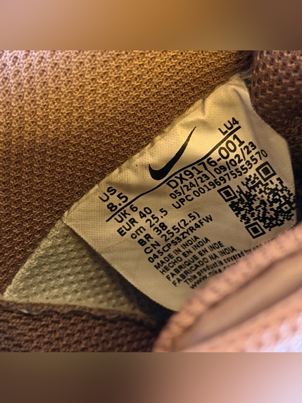 Nike Women's Gamma Force sneakers in light bone and smokey mauve colorway - Picture 11 of 11